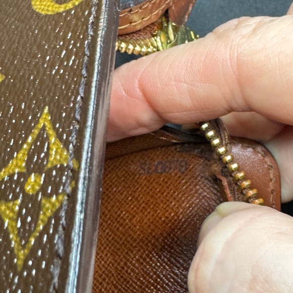 Louis Vuitton LV Monogram Canvas Pochette Homme Clutch Bag - Picture 12 of 16